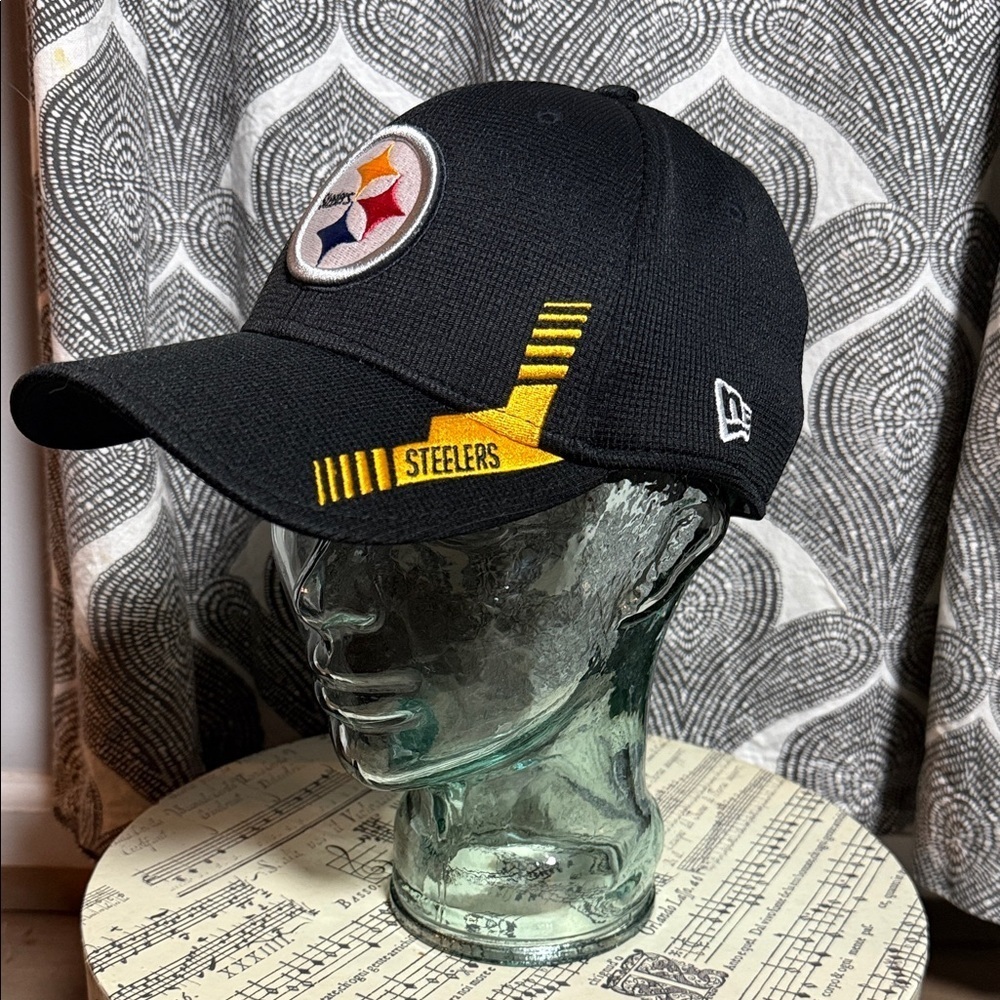 New Era NFL Official Pittsburgh Steelers Fitted Baseball Hat SZ Large/ XL